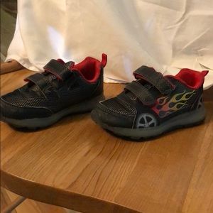 🌷 5/$15.00 Carters Toddler Sneakers